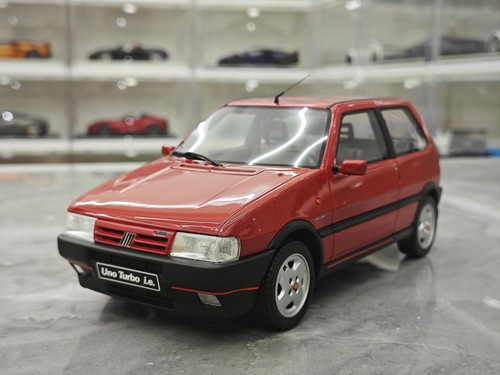 Otto fiat uno - 1:18, i.e