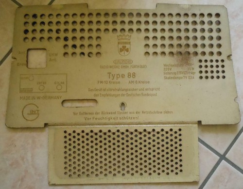 Pannello posteriore radio