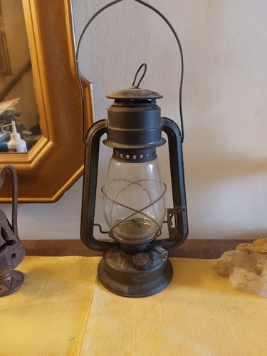Antica lampada olio - ad,