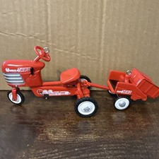 Trattore a pedali Murray rosso