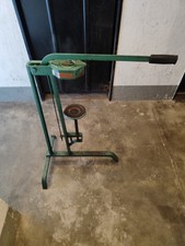 Tappatrice a leva per tappi in sughero " MONDIAL "