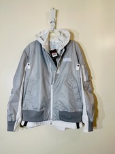 Bomber Nike x SACAI con cappuccio a strati grigio bianco CV5732-097 nuovo con etichette taglia L $450,00