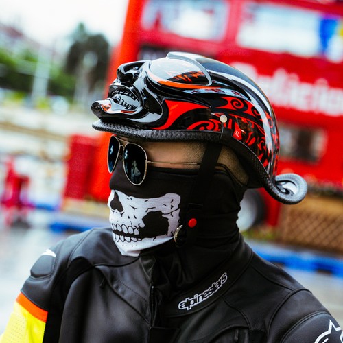 Novità moto mezzo casco - mezzo,