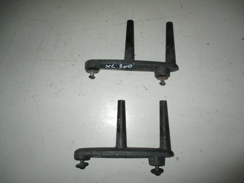 Coppia staffe parabrezza - staffe,