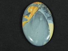 Pietra preziosa sciolta ovale
