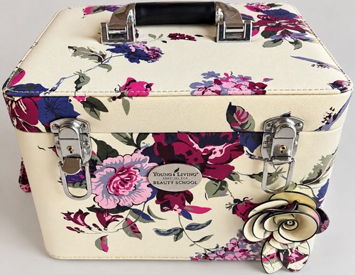 Astuccio trucco floreale