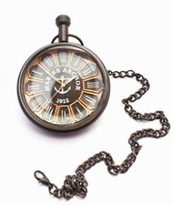 Orologio da tasca e oggetto