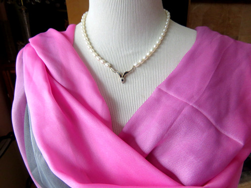 Collana perle bianche in - di,