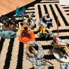 One Piece Log Box Figure Set