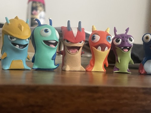 Slugterra 6 figures - -,