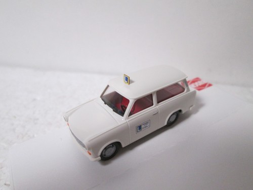 Busch 53215 trabant 601 - 53215,