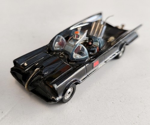 Batmobile corgi toys 1976 - batmobile,
