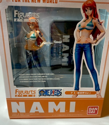 One piece nami bandai figure - nami,