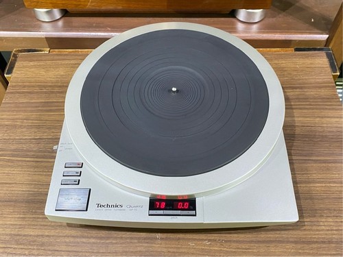 Technics quartz - sp-15,