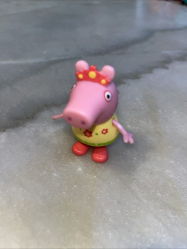 Peppa pig special outfit - peppa,