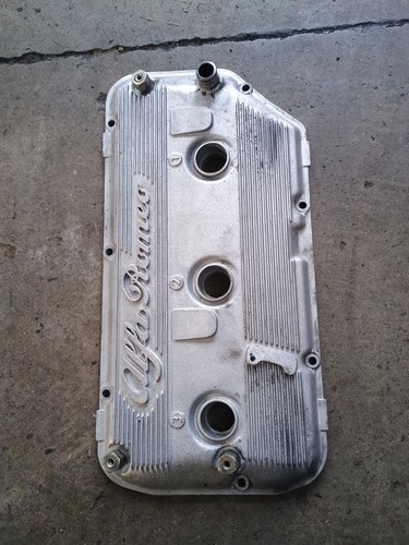 Coperchio valvole alfa - alfa, romeo