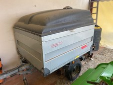 rimorchio per auto con asse