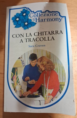 Libro romanzo con chitarra - libro,