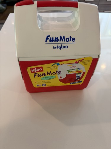 Fun mate igloo - by, cooler