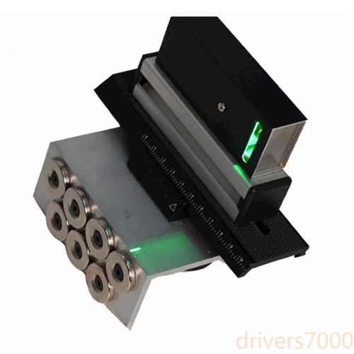 Alignment device for sheet - device,