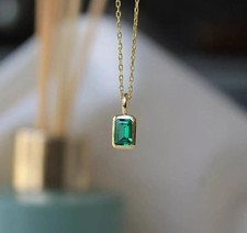 Ciondolo donna diamante verde