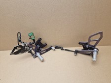 Set poggiapiedi posteriori