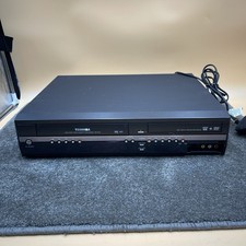 *DIFETTOSO* Toshiba RD-XV45 Combi VCR VHS/DVD Recorder Combi HDD RICAMBI/RIPARAZIONI