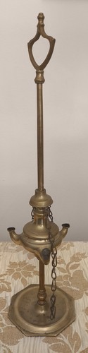 Antica lucerna lume olio - ad,