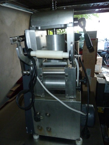 Raviolatrice dea officine - raviolatrice,