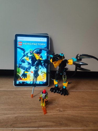Lego hero factory 44020 flyer - hero,