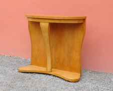 Particolare tavolino