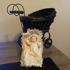 Passeggino bambola vittoriana