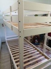 Struttura Letto A Castello Ikea MYDAL