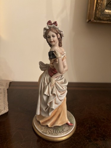 Donna porcellana bruno - porcellana,