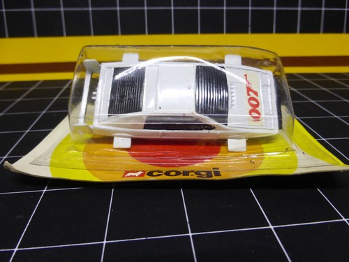 007 lotus esprit - 007, bond