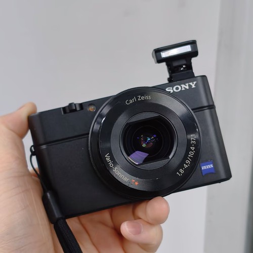 New sony rx100 - new, 3.6