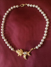 Collana perle Vintage con il Gioiello  e la Chiusura Dorata.