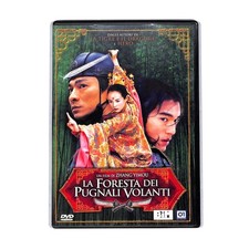 LA FORESTA DEI PUGNALI VOLANTI