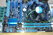 ASUS P8H61-M LX2 Rev 3.1 +CPU G630@2,7GHZ+4 GB DDR3- Socket LGA1155- TESTATA OK