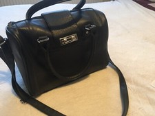 Borsa a mano nera taglia media