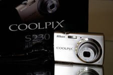 Nikon coolpix s230
