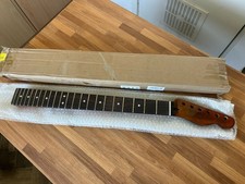 Ricambio Collo Chitarra, Collo
