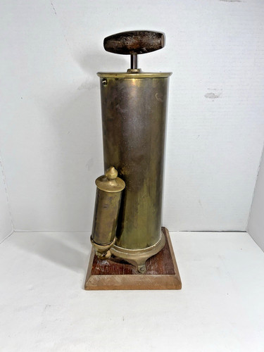 Pompa mano vintage ottone - mano,