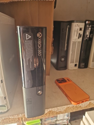 Xbox 360 4gb - e,