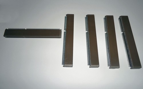 Connettore bordo scheda per