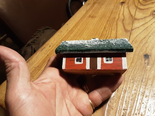 Casetta legno fatta - casetta, a