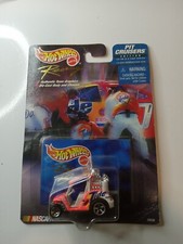 Hot Wheels Racing Pit Cruisers