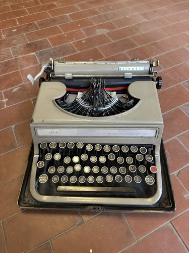 Macchina scrivere olivetti - scrivere,