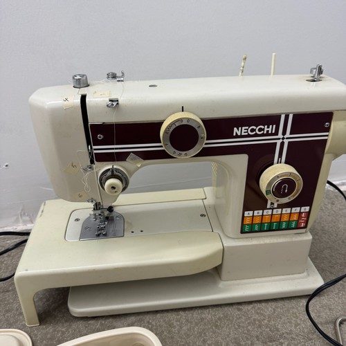 Necchi sewing machine 523 - sewing,