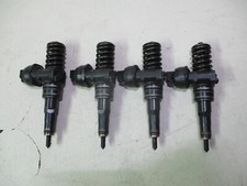 0414720215 BOSCH KIT 4 INIETTORI MOTORE VW AG GOLF V 1.9 TDI 105 CV 038130073AG